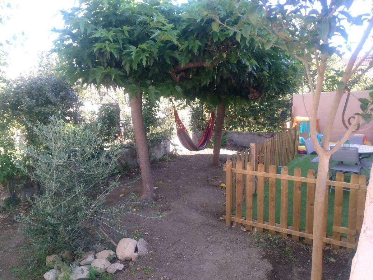 Appartement 62 M2 1Er Etage Avec Jardin Au Rdc Saint-Génis 外观 照片